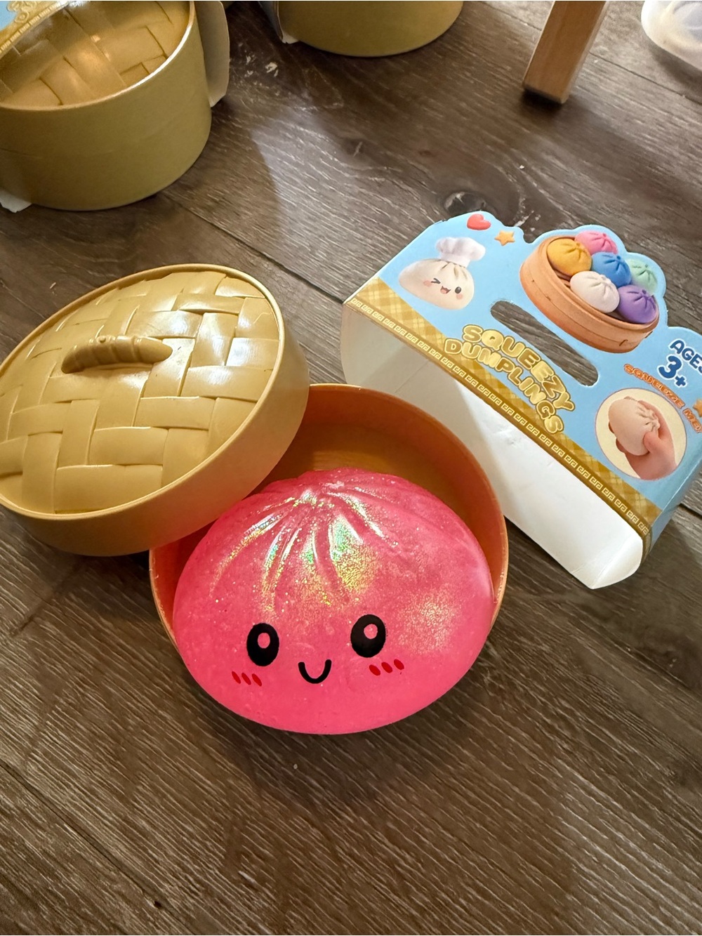 Hot pink glitter squishy, steamed dumpling with box